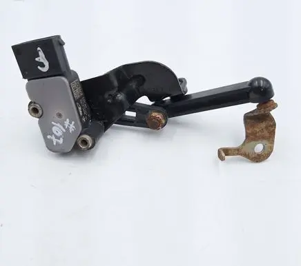 BMW 2 F45 Front height sensor lever 6867646 2551403048 10172401233