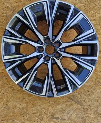 BMW i4 R20 alloy rim 8747310