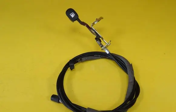 Hyundai Getz Fuel cap flap release cable 