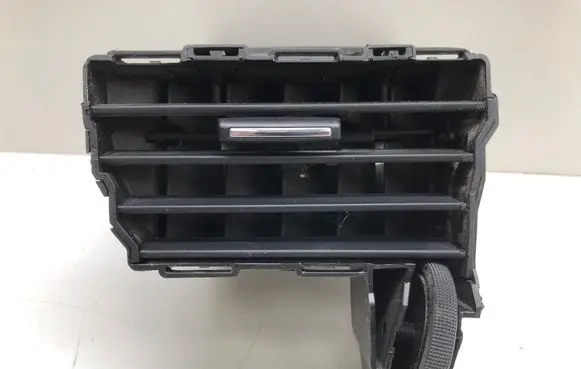 Citroen C5 Dash center air vent grill 9682425477 305125