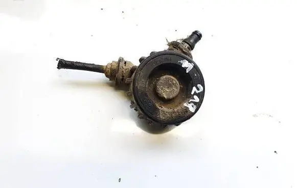 Volkswagen PASSAT B6 Clutch pipe/line FM277001