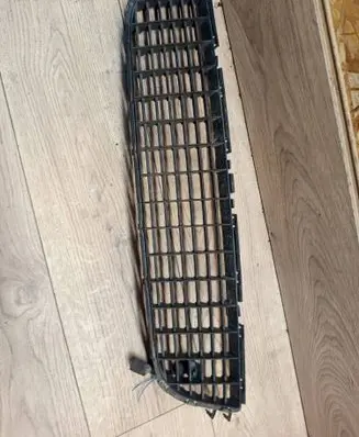 Opel Insignia A Front bumper lower grill 551004542