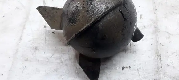 Vacuum air tank