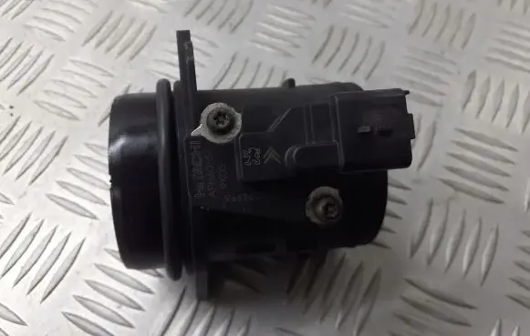 Citroen C5 Mass air flow meter 9662635680