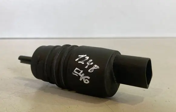 BMW 3 E46 Windscreen/windshield washer pump 20160104