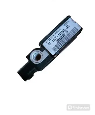Ford Mondeo Mk III Airbag deployment crash/impact sensor 1S7T14B342AC 0250218
