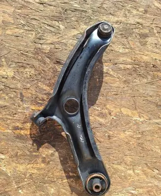 Hyundai i20 (PB PBT) Front control arm