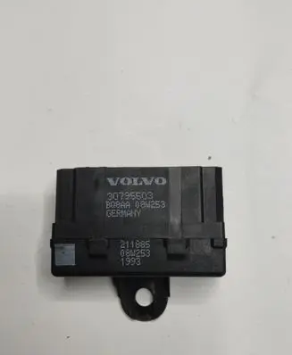 Land Rover Freelander 2 - LR2 Seat heating relay 30795503 08W253 211885