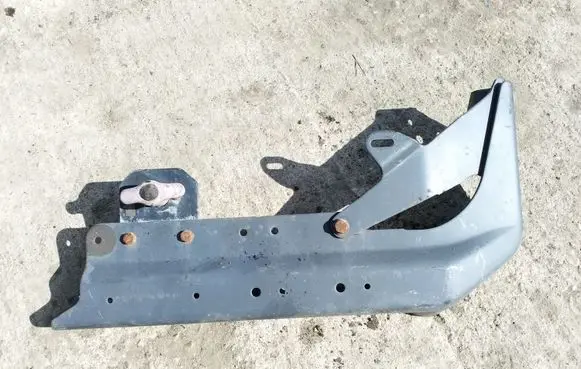 Mercedes-Benz Sprinter W901 W902 W903 W904 Other engine bay part 9705230415