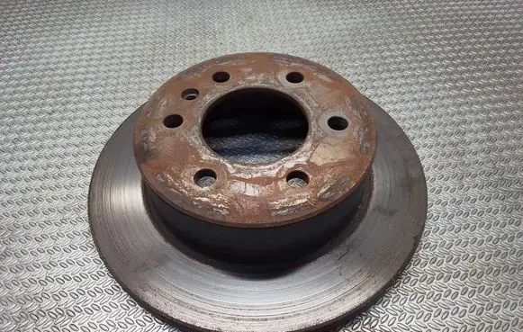 Mercedes-Benz Sprinter W906 Rear brake disc