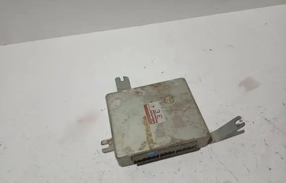 Subaru Impreza I Engine control unit/module 22611AC400 A18000DA4