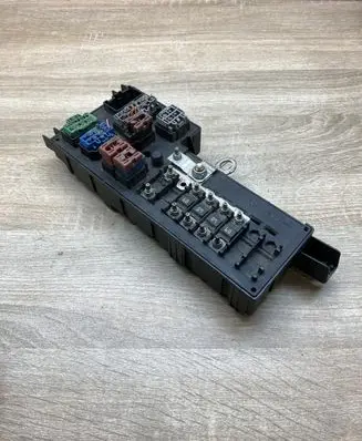 Volvo V70 Fuse module 8637841 518322326