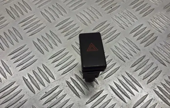 Toyota Avensis Verso Hazard light switch 157963
