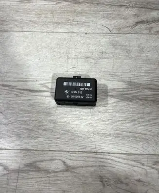 BMW 5 E39 Rain sensor 6904012 YDB105430 00605002