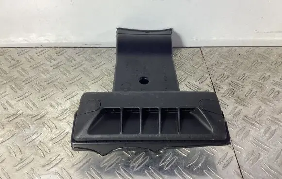 Lexus CT 200H Cabin air duct channel 8727575010