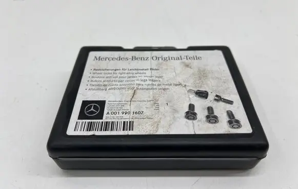 Mercedes-Benz A W177 Anti-theft wheel nuts and lock A0019901607