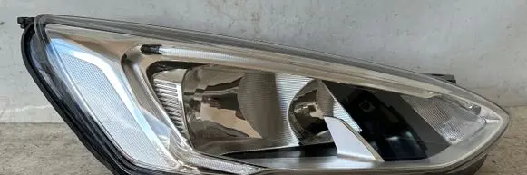 Ford Focus Headlight/headlamp JX7B13W029AE