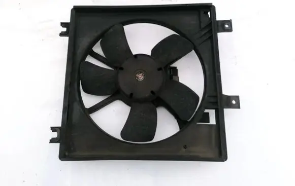Mazda 626 Radiator cooling fan shroud RF2A