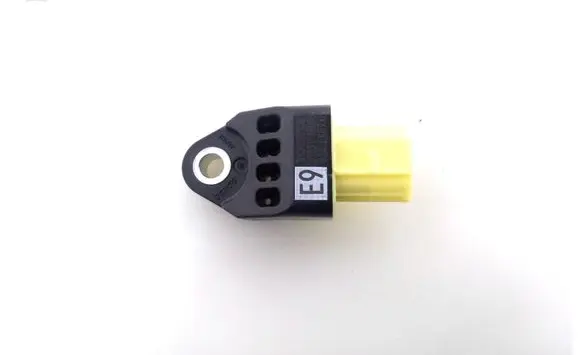 Lexus GS 250 350 300H 450H Airbag deployment crash/impact sensor 8983168030