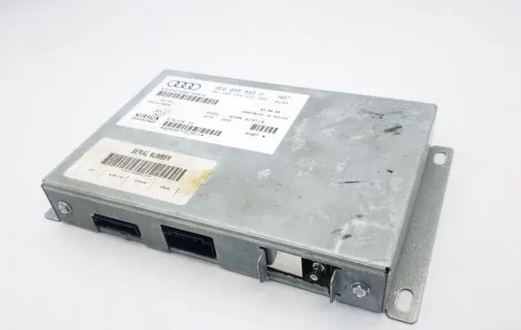 Volkswagen PASSAT CC Head unit multimedia control 8E0035593M 28107969