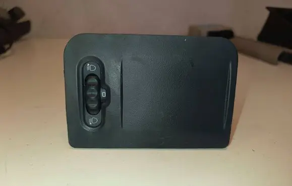 Renault Clio II Headlight level height control switch 8200060042 8200069068