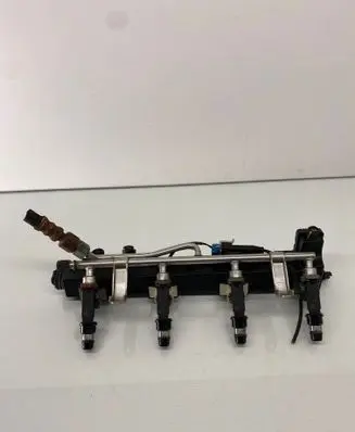 Opel Zafira B Fuel injectors set 25313846 09133177B