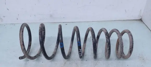 Toyota Avensis T220 Rear coil spring