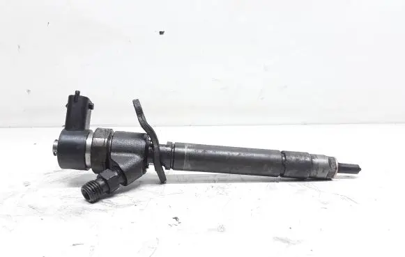 Volvo XC90 Fuel injector 30750283