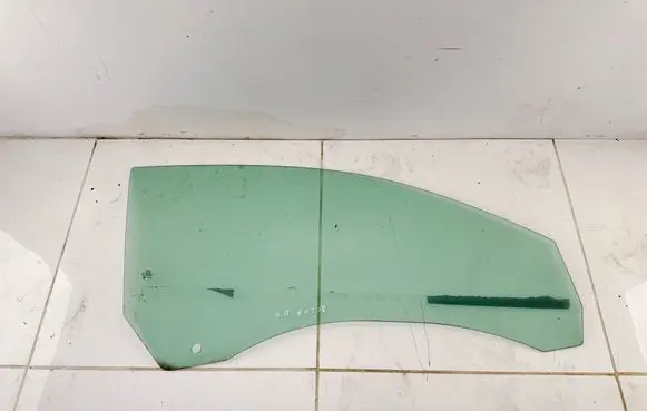 Audi A5 8T 8F Front door window glass four-door 43R00082 DOT90AS2M40A A011404