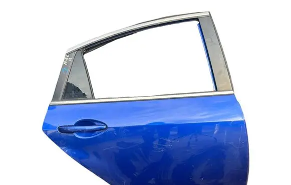 Mazda 6 Rear door