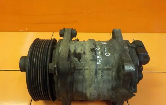 Iveco Daily 5th gen Air conditioning (A/C) compressor (pump) 10MB27