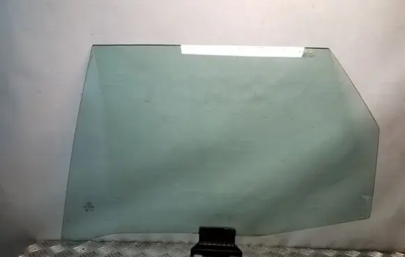 Audi A4 S4 B7 8E 8H Rear door window glass 