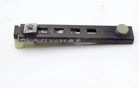 Renault Megane II Seat belt adjustment rail 