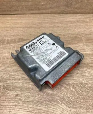 Renault Megane I Airbag control unit/module 8200117653 600639600