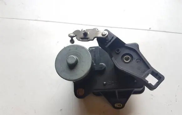 Jeep Grand Cherokee (WK) Intake manifold valve actuator/motor A6421500194