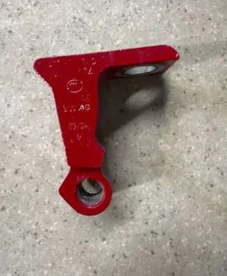 Porsche Macan (95B) Rear door lower hinge 4G0831401D A046574