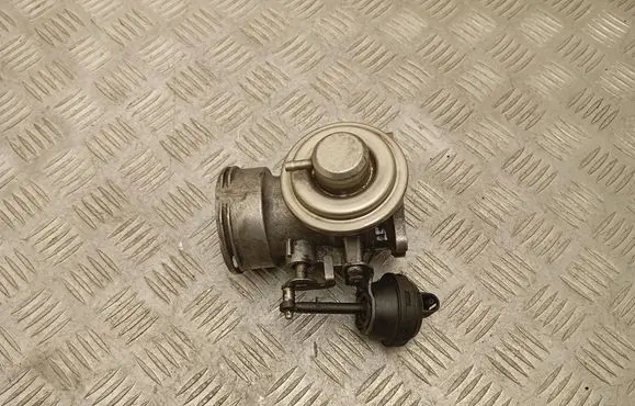 Audi A3 S3 8L EGR valve 038129637L