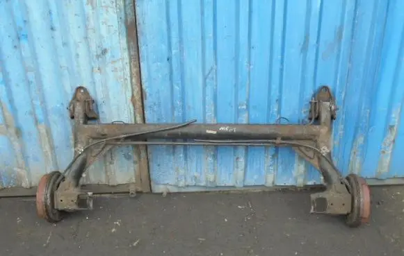 Skoda Felicia II Rear beam 