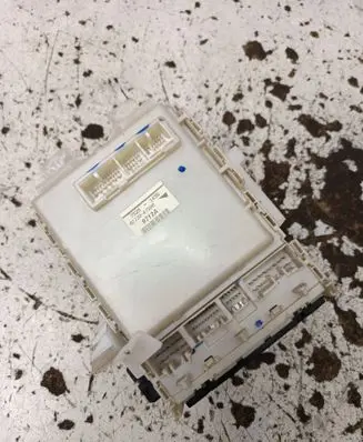 Toyota Prius (XW20) Power management control unit 8273047300 7G261496 9712A