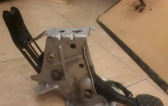 Volkswagen Caddy Brake pedal 1T1721057K