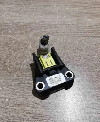 Toyota Yaris Airbag deployment crash/impact sensor 891730D020