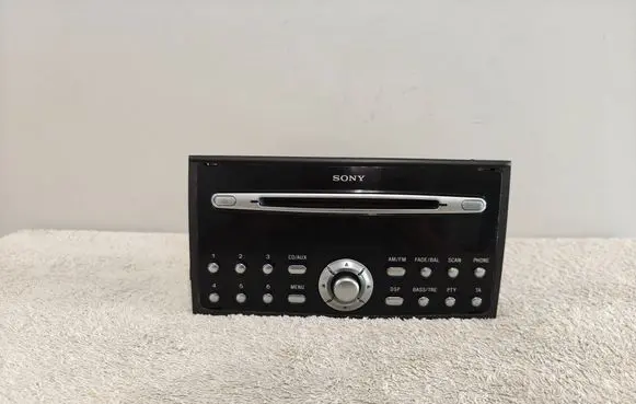 Radio/CD/DVD/GPS head unit