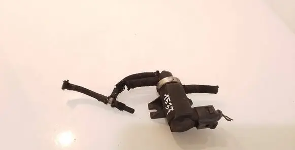 Audi A3 S3 8L Turbo solenoid valve 31100