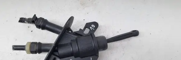 Ford Fusion Clutch master cylinder 2S617A543AC
