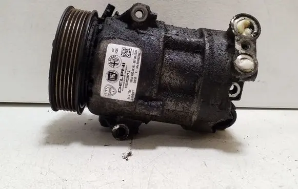 Fiat 500L Air conditioning (A/C) compressor (pump) 51883101 07024232827C