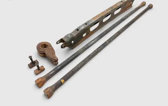 Cadillac Escalade Front leaf spring 