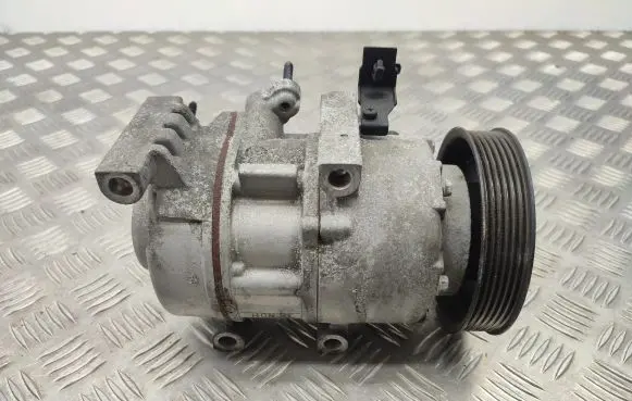 KIA Sportage Air conditioning (A/C) compressor (pump) 97701D7300