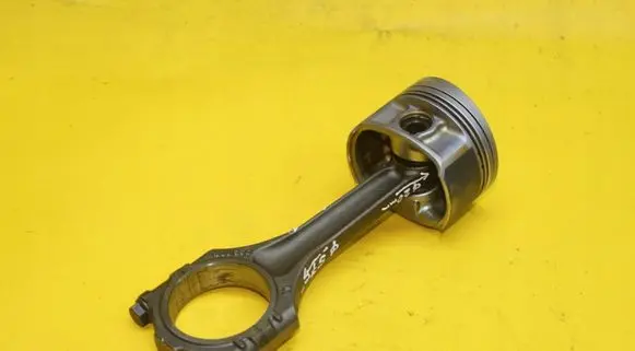 Volkswagen Phaeton Piston with connecting rod