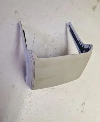 Other center console (tunnel) element