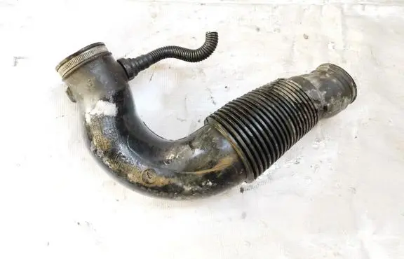 Peugeot 206 Air intake hose/pipe 9625678980